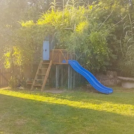 Studio, Aire De Loisirs Avec Piscine Holiday home *