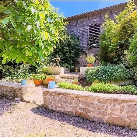 Studio, Aire De Loisirs Avec Piscine * Marigny (Poitou-Charentes)