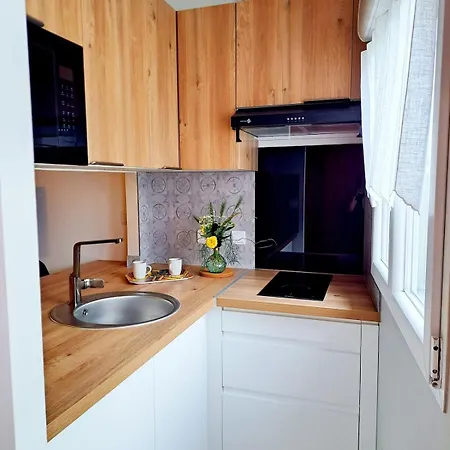Studio, Aire De Loisirs Avec Piscine Marigny (Poitou-Charentes)