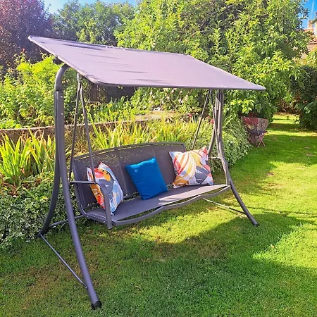 Holiday home Studio, Aire De Loisirs Avec Piscine