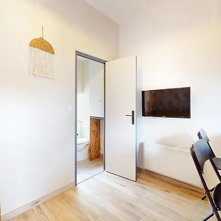 Studio, Aire De Loisirs Avec Piscine Marigny (Poitou-Charentes)